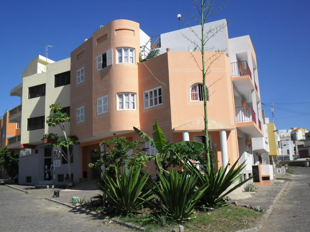Laginha Beach Guest House Mindelo Zewnętrze zdjęcie